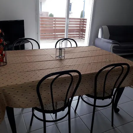 Bel En Résidence Avec Parking Privé Apartamento *